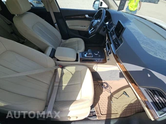 2020 Audi Q5 Premium – miniatura 8