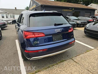 2020 Audi Q5 Premium – miniatura 2