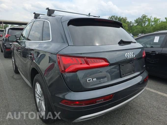2020 Audi Q5 Premium – miniatura 6