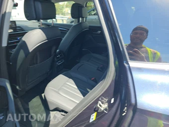 2020 Audi Q5 Prestige – miniatura 13