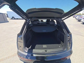 2020 Audi Q5 Titanium Premium Plus – miniatura 11