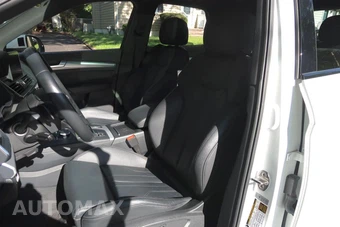 2020 Audi Q5 Titanium Premium – miniatura 41