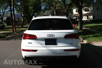 2020 Audi Q5 Titanium Premium – miniatura 5