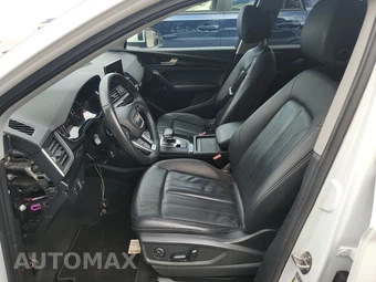 2020 Audi Q5 Titanium Premium – miniatura 7