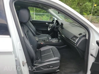 2020 Audi Q5 Titanium Premium – miniatura 8