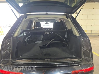 2020 Audi Q7 Prestige – miniatura 17