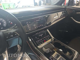 2020 Audi Q7 Prestige – miniatura 10