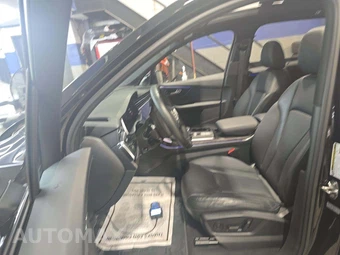 2020 Audi Q7 Prestige – miniatura 6
