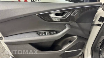 2020 Audi Q8 Premium Plus - miniatura 11