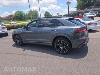 2020 Audi Q8 Premium Plus – miniatura 2