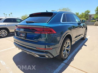 2020 Audi Q8 Premium Plus – miniatura 3