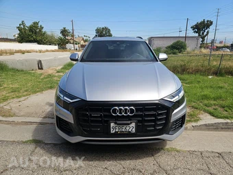 2020 Audi Q8 Premium – miniatura 2