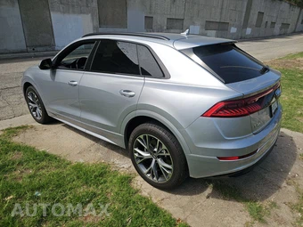 2020 Audi Q8 Premium – miniatura 6