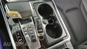 2020 Audi Q8 Prestige – miniatura 18