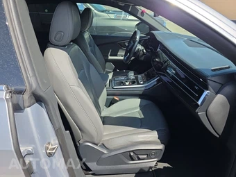 2020 Audi Q8 Prestige – miniatura 8
