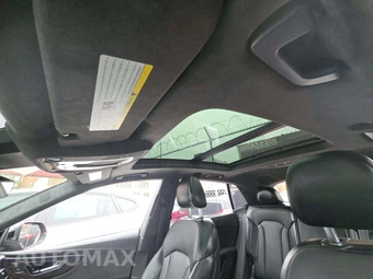 2020 Audi Q8 Prestige – miniatura 11