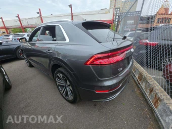 2020 Audi Q8 Prestige – miniatura 2