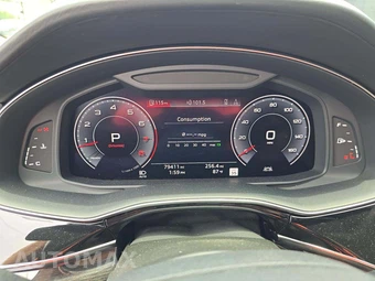 2020 Audi Q8 Prestige – miniatura 9