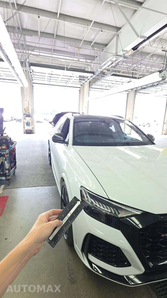 2020 Audi RS Q8 - miniatura 22