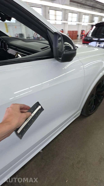 2020 Audi RS Q8 - miniatura 29