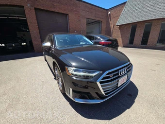 2020 Audi S8 – miniatura 4