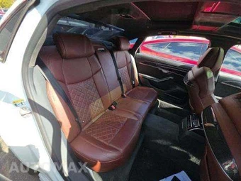 2020 Audi S8 – miniatura 16