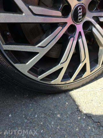 2020 Audi S8 – miniatura 22