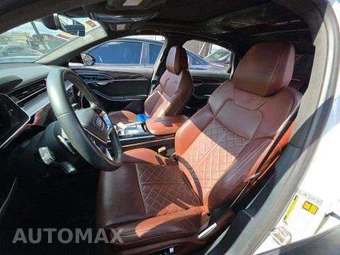 2020 Audi S8 – miniatura 6