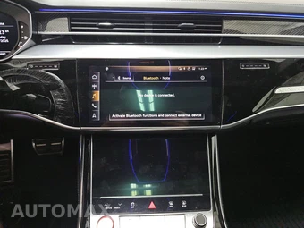 2020 Audi S8 - miniatura 11
