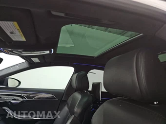 2020 Audi S8 - miniatura 22