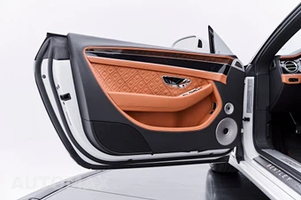 2020 Bentley Continental GT First Edition V8 - miniatura 39