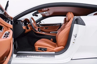 2020 Bentley Continental GT First Edition V8 - miniatura 41