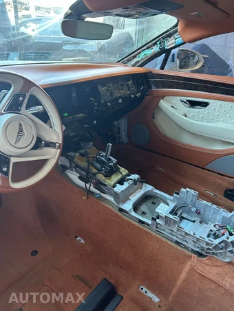 2020 Bentley Continental GT V8 - miniatura 25