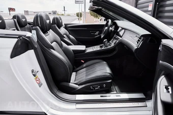 2020 Bentley Continental GTC V8 - miniatura 24