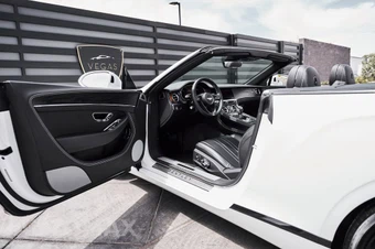 2020 Bentley Continental GTC V8 - miniatura 26