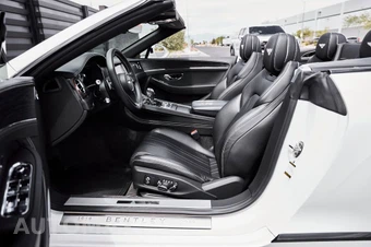 2020 Bentley Continental GTC V8 - miniatura 27
