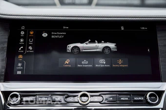 2020 Bentley Continental GTC V8 - miniatura 64