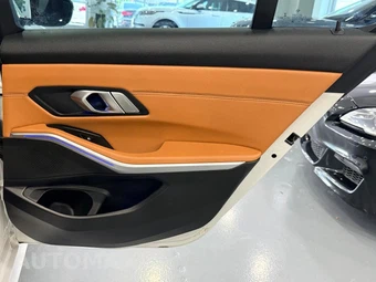 2020 BMW 3 Series Sedan 330i - miniatura 32