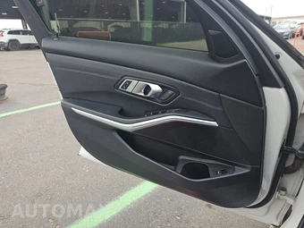 2020 BMW 3 Series Sedan 330i M SPORT LINE - miniatura 9