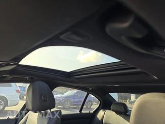 2020 BMW 3 Series Sedan 330i - miniatura 18
