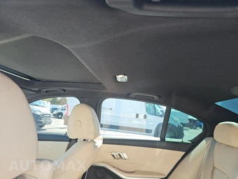 2020 BMW 3 Series Sedan 330i xDrive - miniatura 17