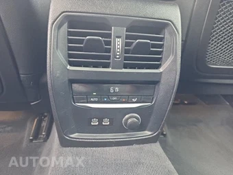 2020 BMW 3 Series Sedan 330i xDrive - miniatura 31