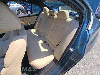 2020 BMW 3 Series Sedan 330i xDrive - miniatura 13