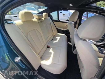 2020 BMW 3 Series Sedan 330i xDrive - miniatura 16