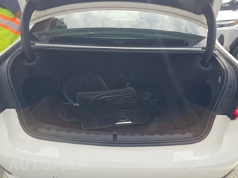 2020 BMW 3 Series Sedan 330i xDrive - miniatura 16