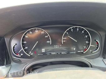 2020 BMW 3 Series Sedan 330i xDrive - miniatura 9