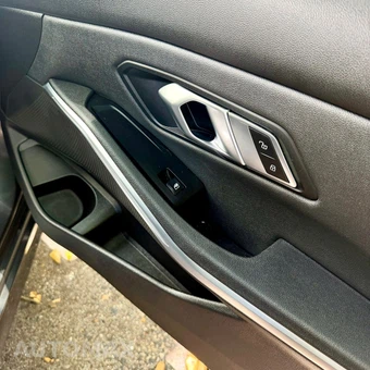 2020 BMW 3 Series Sedan 330i xDrive - miniatura 17