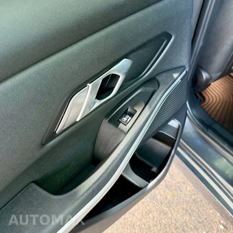 2020 BMW 3 Series Sedan 330i xDrive - miniatura 25