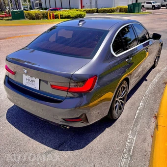 2020 BMW 3 Series Sedan 330i xDrive - miniatura 9