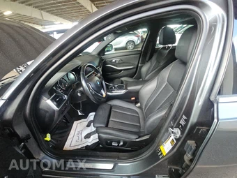2020 BMW 3 Series Sedan 330i xDrive - miniatura 7